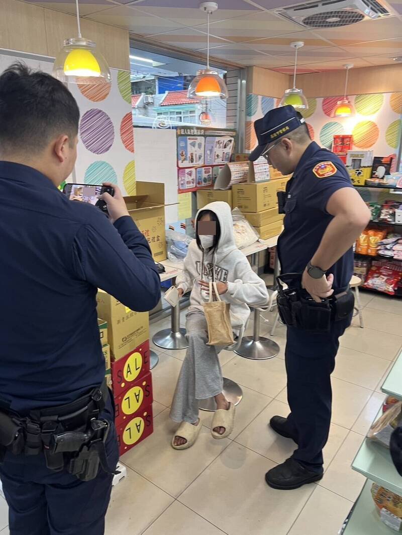 警方当场逮捕陈姓女子。（民众提供）