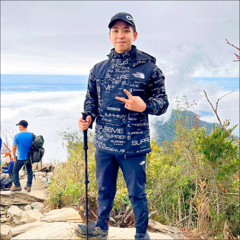 曾任高雄律师公会副秘书长的律师陈逸轩也因涉嫌担任诈骗集团「军师」，利用其律师身分协助处理赃款、伪造债权文件。（翻摄IG）