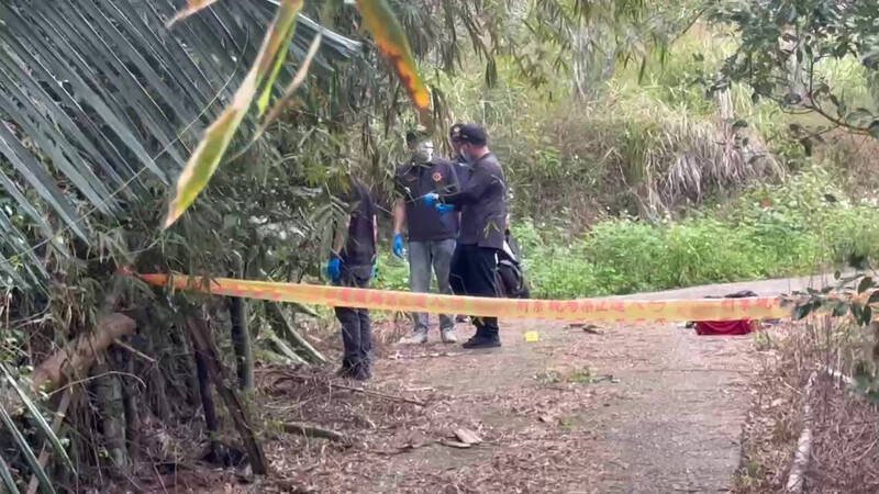 花莲玉里大禹公墓今惊传出有年轻女子疑似遭杀害弃尸案件，警方在现场调查。（民众提供）