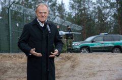 声称俄乌和平近在眼前 波兰总理：数周内有望实现