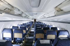 不是巧合！飞机座椅全是蓝色 航空公司「心理学秘密」曝光