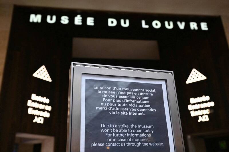 法国巴黎罗浮宫博物馆受员工罢工影响，今天（12日）被迫关闭1天。（法新社）