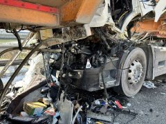 国10屏东里港段2砂石车1大货车追撞 砂石车驾驶送医不治