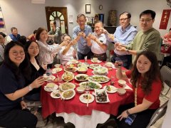 印度华人喜迎新年热闹滚滚 舞狮采青屡掀高潮