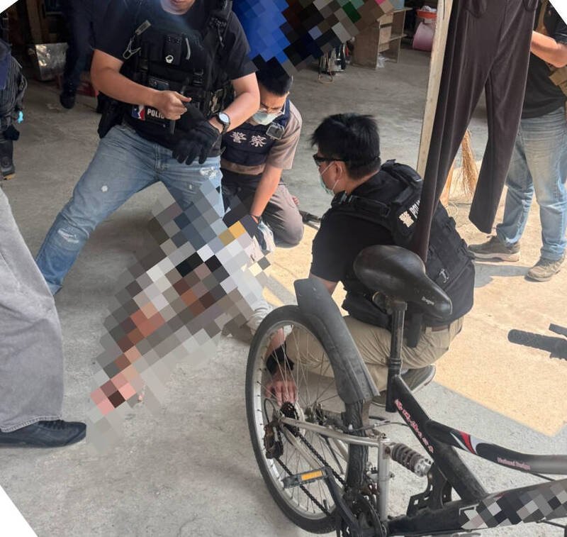 凶嫌在遗体被发现不到12小时，先后落网。（图由警方提供）