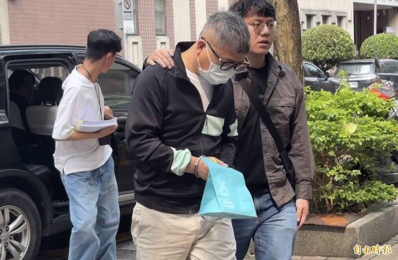 北检持续溯源追查，发现男子王景琦疑为美乐公司的幕后金主。（记者刘咏韵摄）