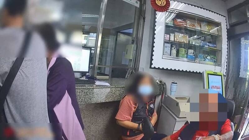 6旬男网购买150元蒜头，竟被诓要付60万元处理费。（图由民众提供）