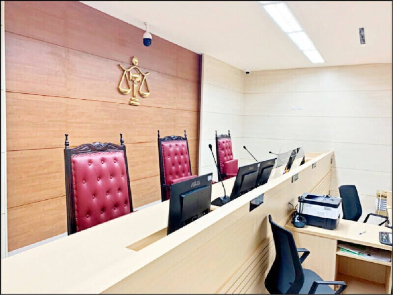 只因与邻居口角，竹县原住民持猎枪扫射遭重判。（情境照）