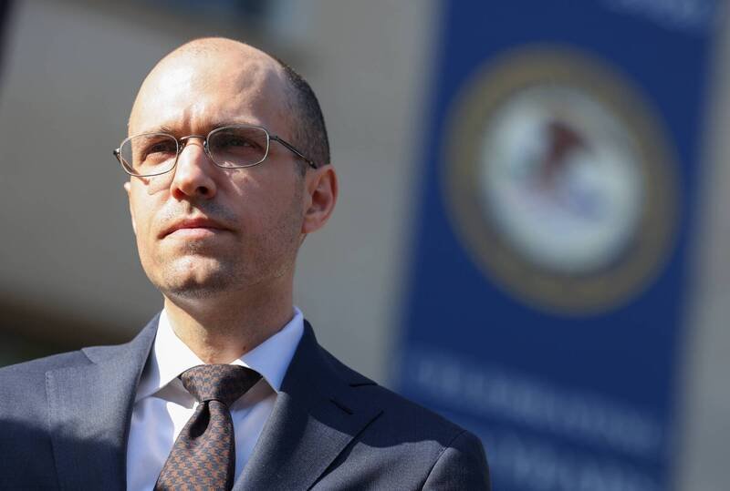 纽约时报发行人萨兹柏格警告，人工智慧企业公然窃取智慧财产，恐对新闻产业以及公众获取可靠资讯的管道，造成「大量不必要的伤害」。（法新社档案照）