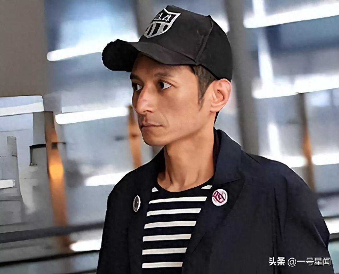 从主持人到"精神病",49岁的李维嘉,给年轻人们提了个醒