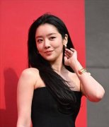 十大颜值超高却没杀进一线的韩国女星!雪肤玉貌性感撩人
