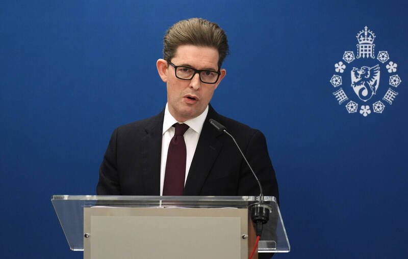 英国军情五处（MI5）发布罕见的「间谍警报」，指出中国情报机构正利用中国通用技术研究院为掩护，向英国大学提供资金以窃取关键技术研究。图为军情五处处长麦卡勒姆（Ken McCallum）。（美联社档案照）